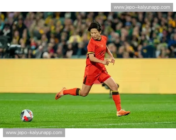 中国女足首发：荣耀与期待的十一人画卷